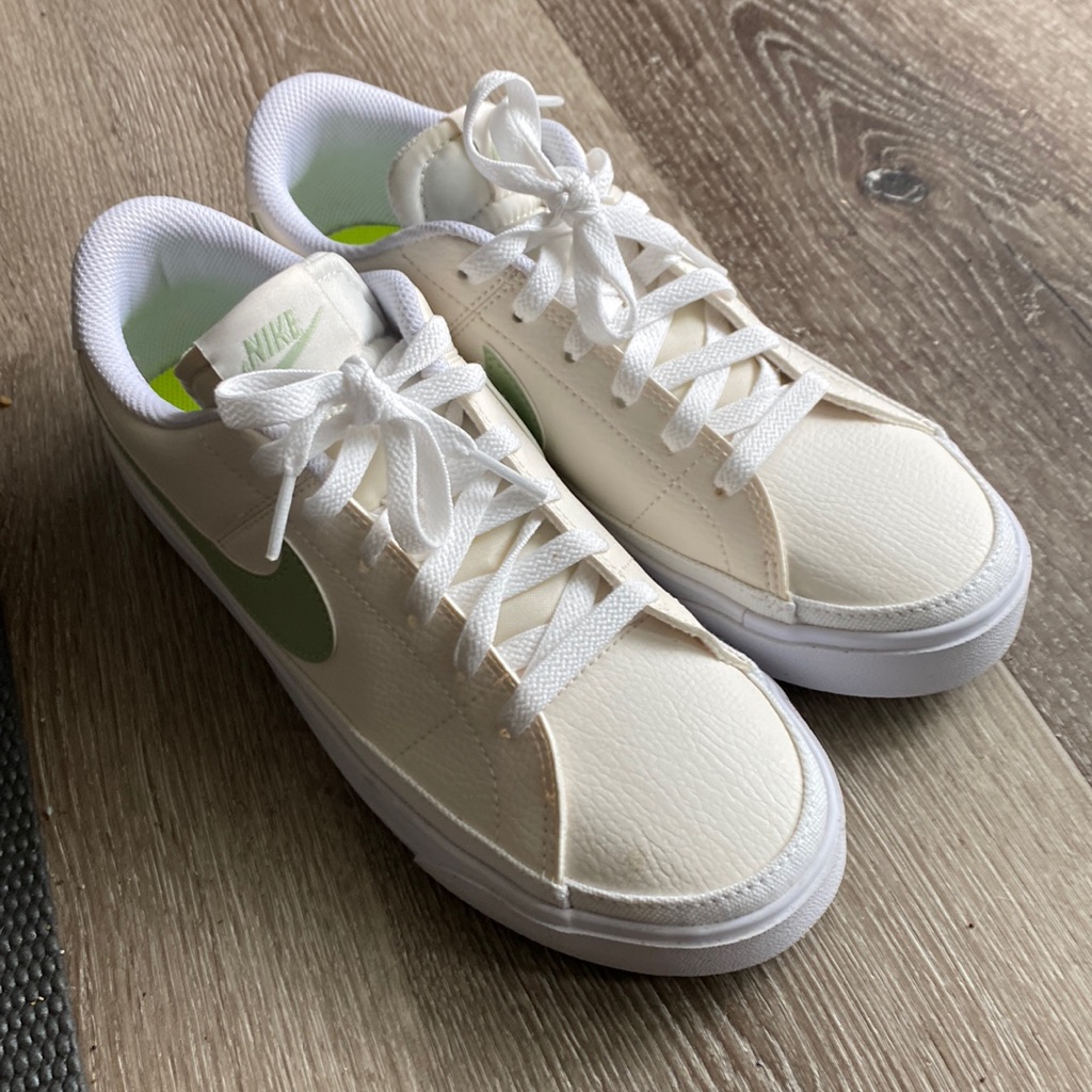 Nike Sport Sneaker Brand New